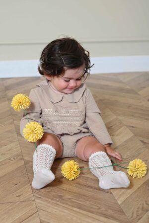 בייבי בנות- וינטג' רקמה חום בהיר