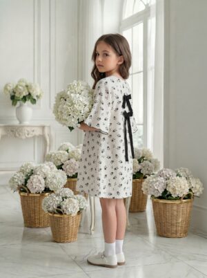 שמלת פאני שחור לבן